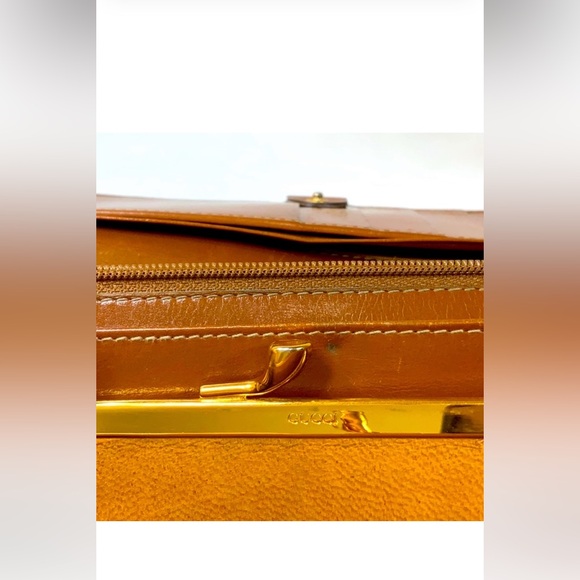 AUTHENTIC GUCCI EC Tan Leather Horseshoe Long Wallet w/kiss-lock coin compartmen - Picture 10 of 13